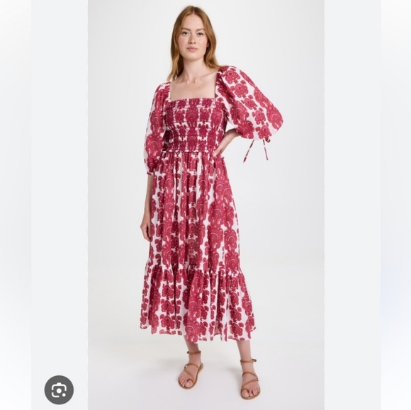 Cara Cara Dresses & Skirts - Cara Cara Jazzy Dress in Red Paisley
